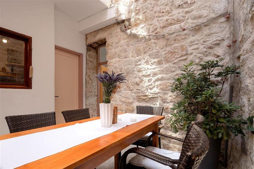 House K1, for 5 persons