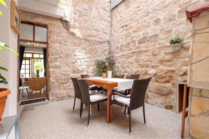 House K1, for 5 persons