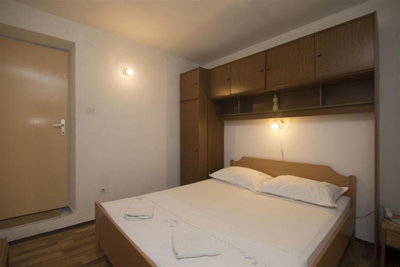 Room S2, for 2 persons