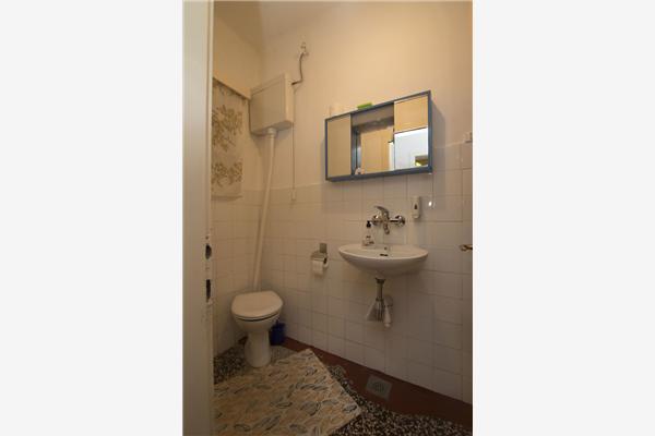 Room S4, for 3 persons