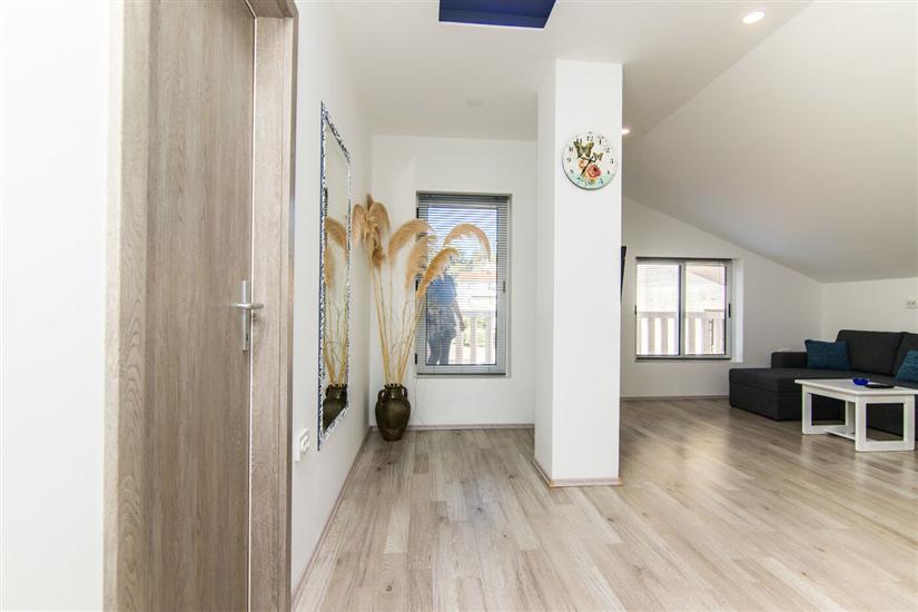 Apartment A1, for 6 persons