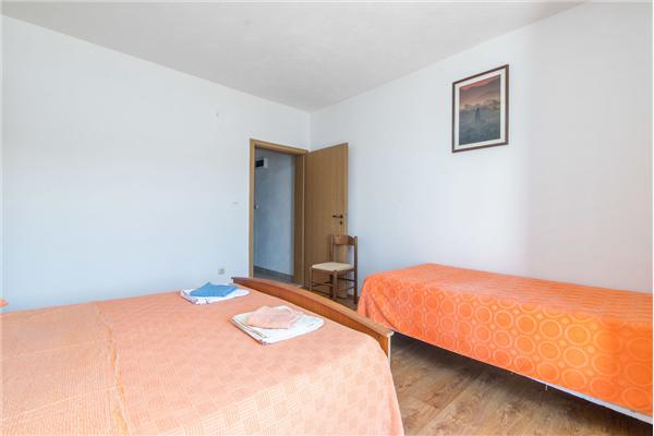 Apartment A1, for 5 persons