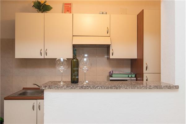 Apartment A1, for 5 persons