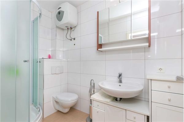 Apartment A4, for 4 persons