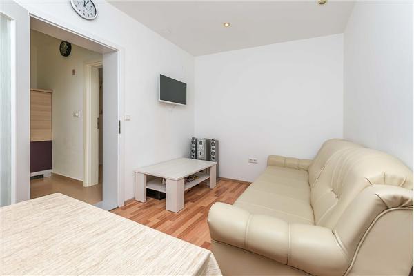 Apartment A4, for 4 persons