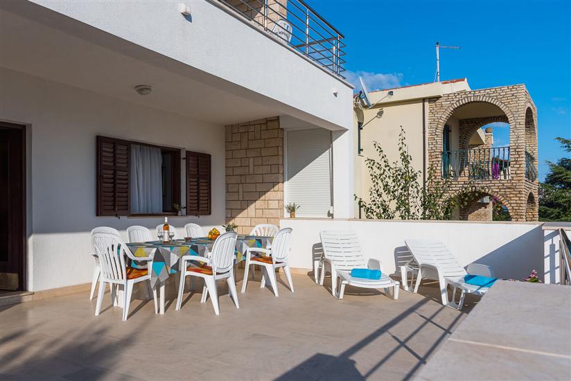 Apartment A1, for 8 persons