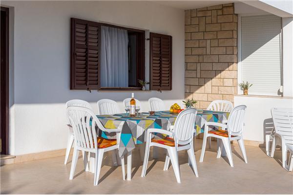 Apartment A1, for 8 persons