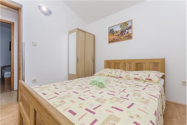 Apartment A2, for 4 persons