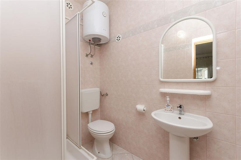 Apartment A2, for 4 persons