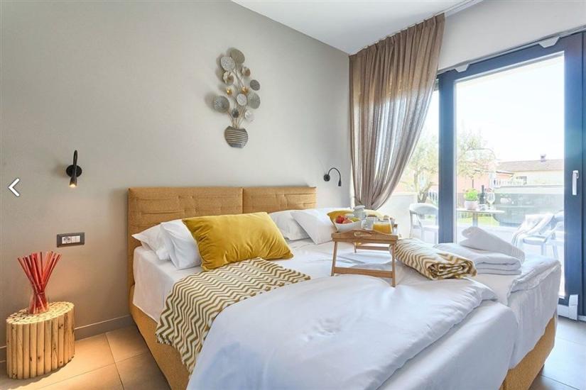 House K1, for 8 persons