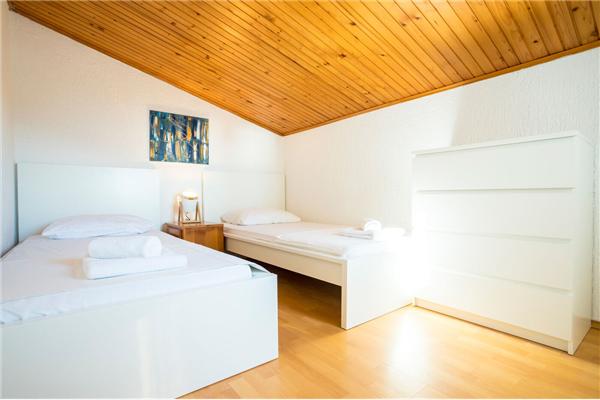 Apartment A2, for 5 persons