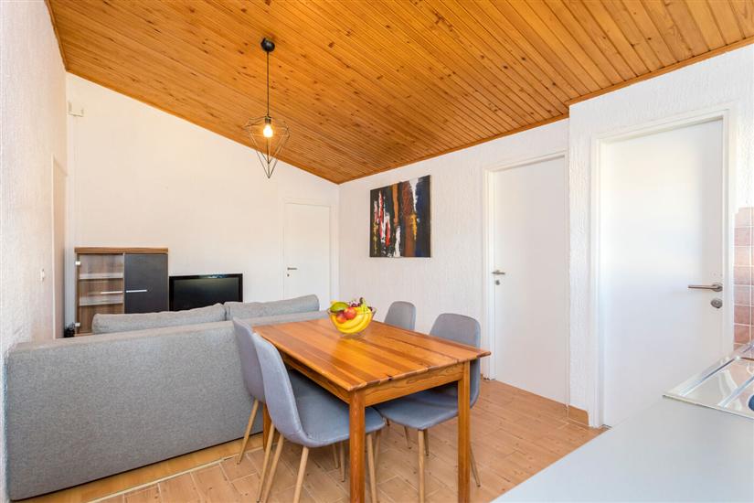 Apartment A3, for 5 persons