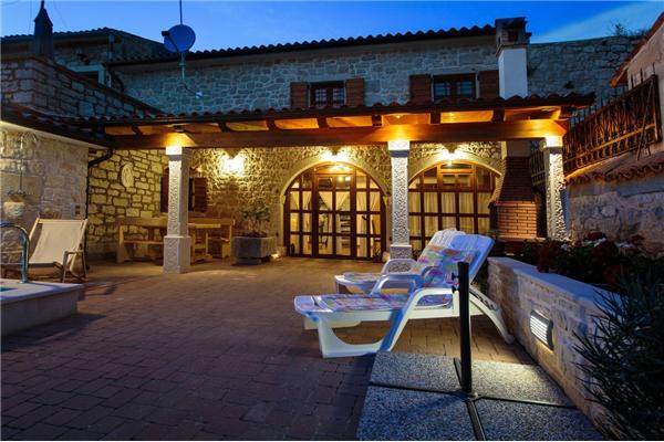 House K1, for 5 persons