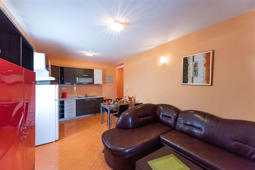 Apartment A1, for 6 persons
