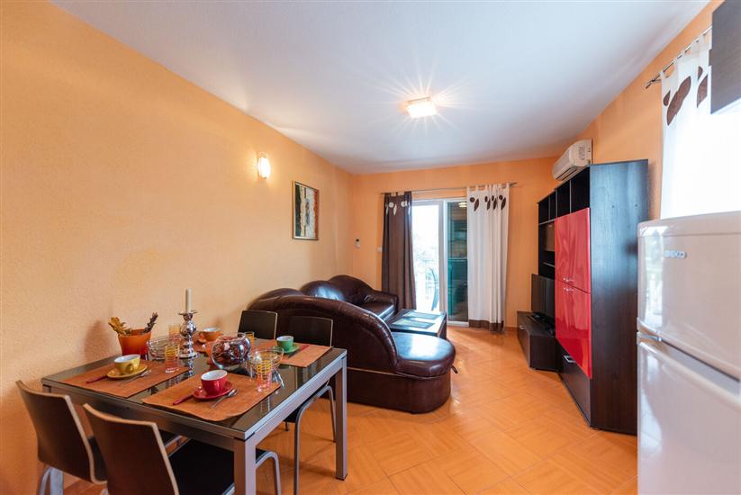 Apartment A1, for 6 persons