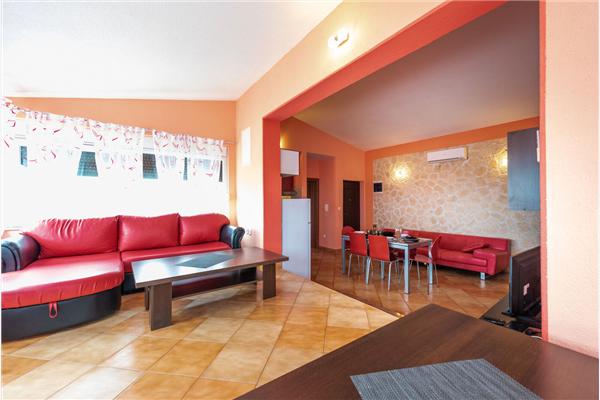 Apartment A4, for 6 persons