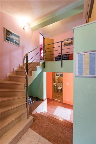 Apartment A5, for 8 persons