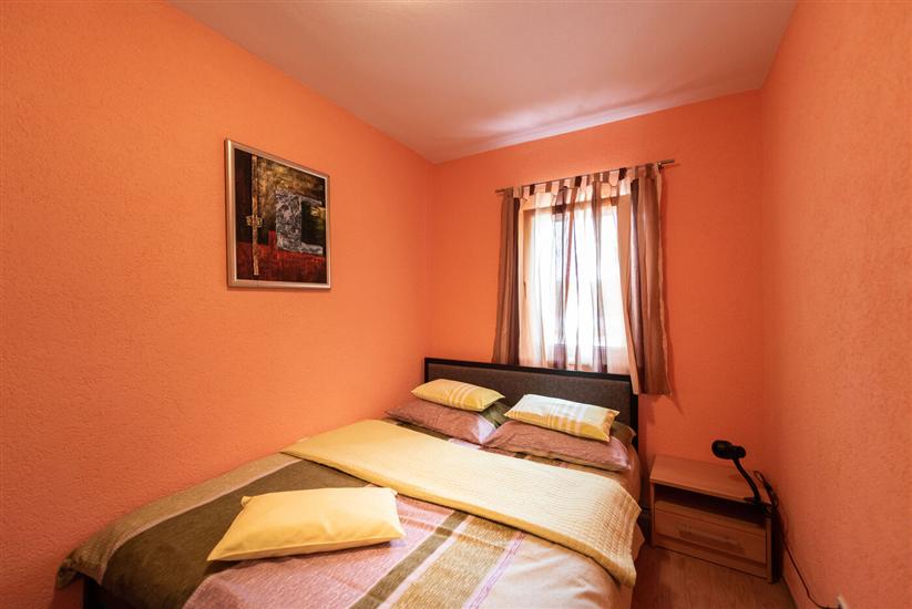 Apartment A5, for 8 persons