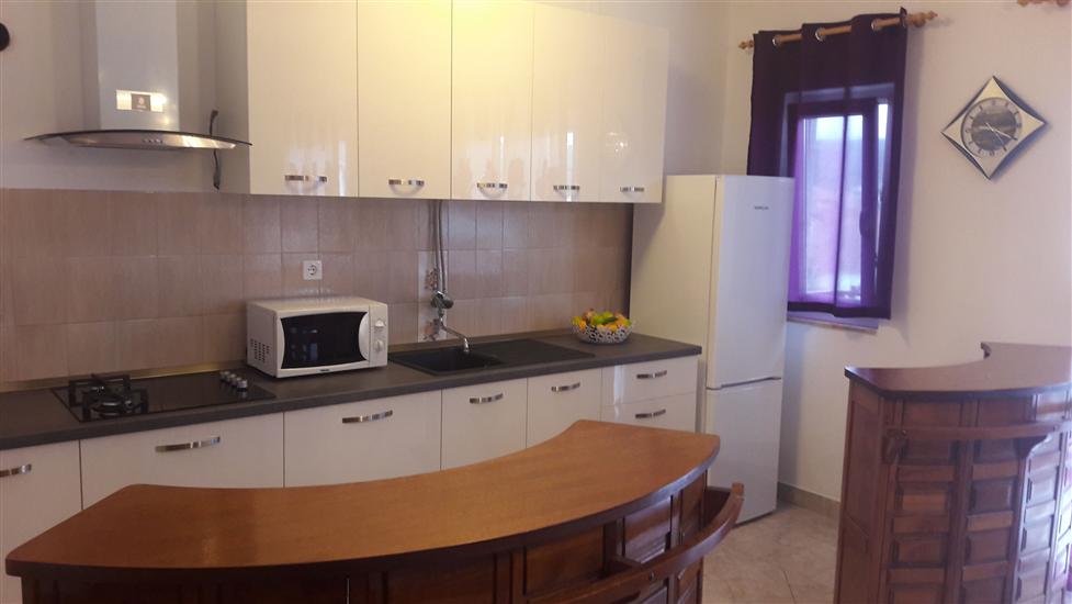 Apartment A1, for 5 persons