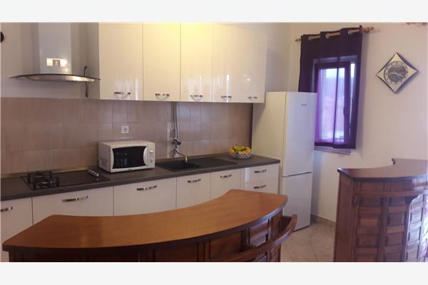 Apartment A1, for 5 persons
