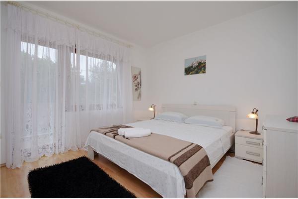 Apartment A1, for 6 persons