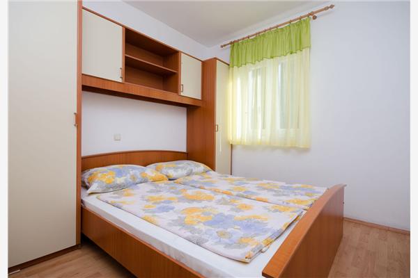Apartment A2, for 5 persons