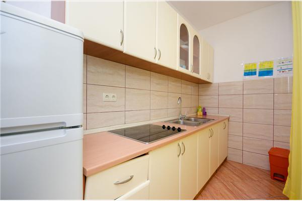 Apartment A2, for 5 persons