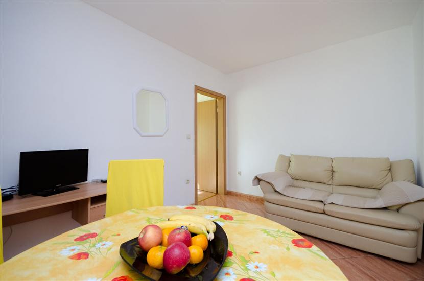 Apartment A2, for 5 persons