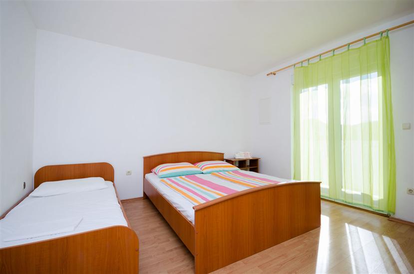 Apartment A2, for 5 persons