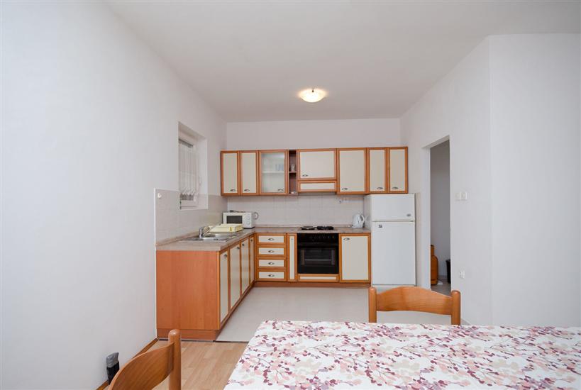 Apartment A2, for 5 persons