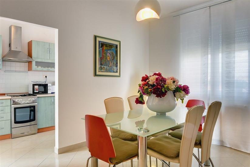 Apartment A1, for 6 persons