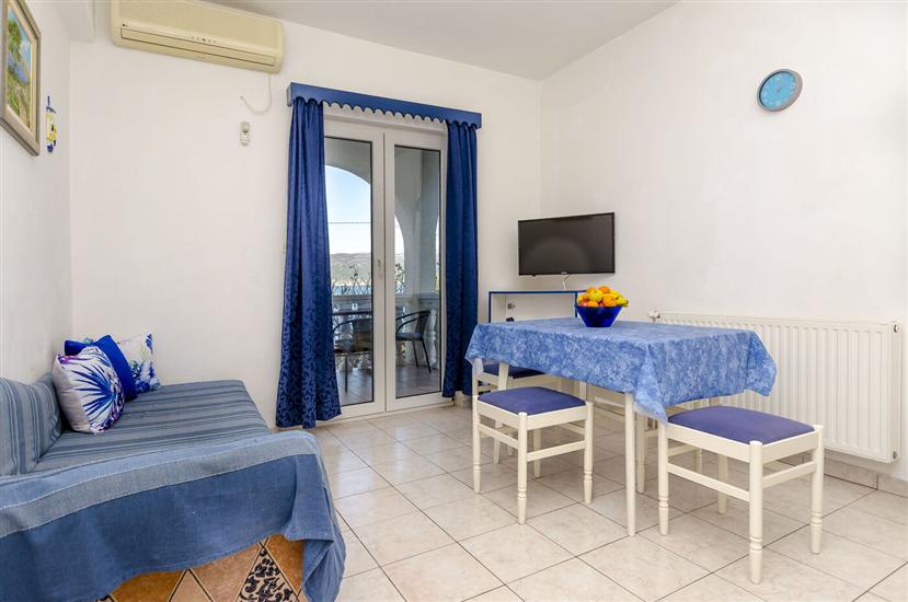 Apartment A2, for 4 persons