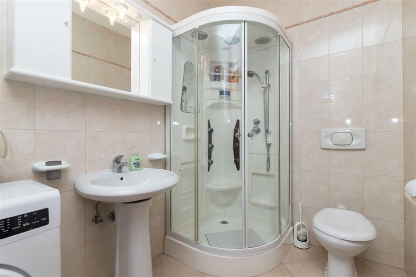 Apartment A1, for 3 persons