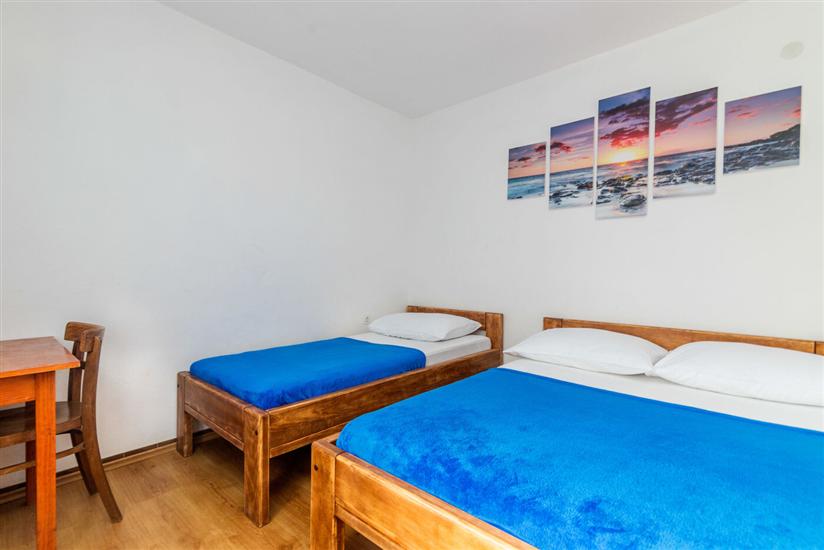 Apartment A1, for 7 persons