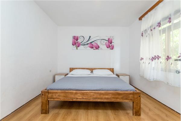 Apartment A1, for 7 persons