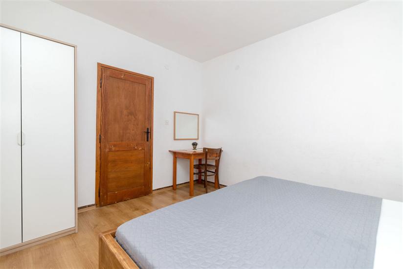 Apartment A1, for 7 persons