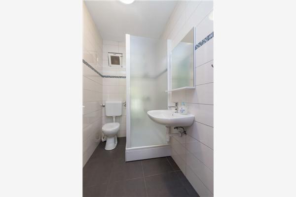 Apartment A1, for 7 persons