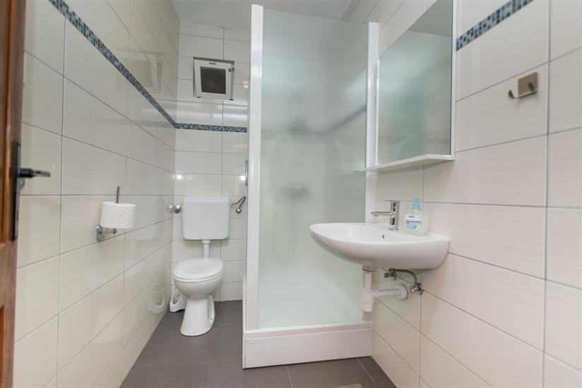 Apartment A1, for 7 persons