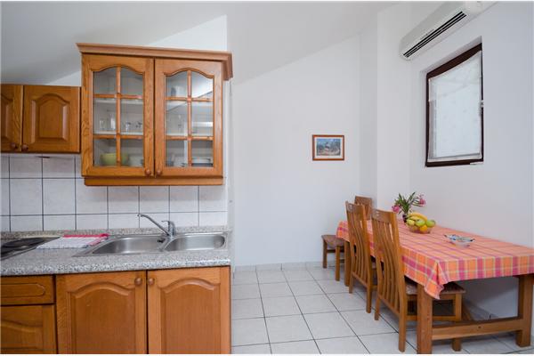 Apartment A6, for 3 persons