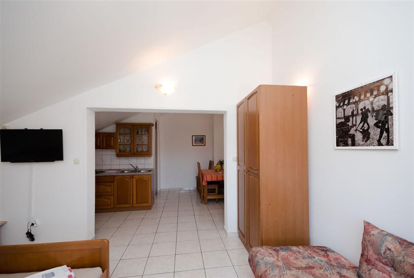 Apartment A6, for 3 persons