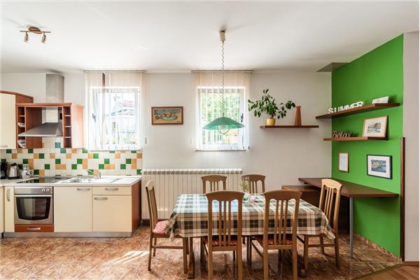 Apartment A1, for 5 persons