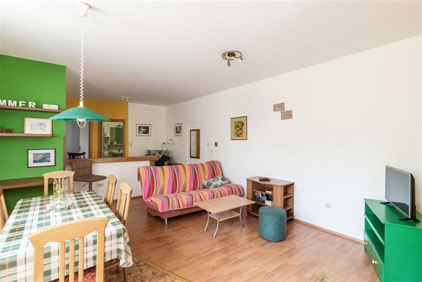 Apartment A1, for 5 persons