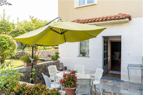 Apartment A1, for 5 persons