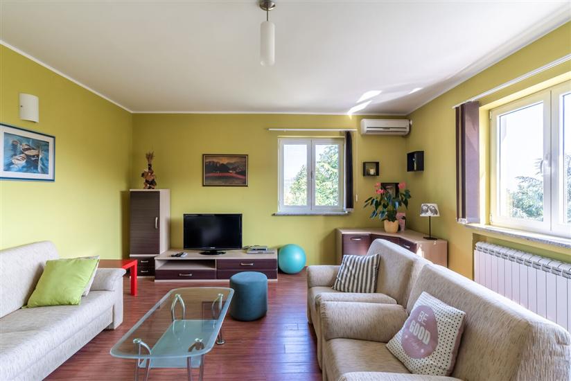 Apartment A2, for 7 persons