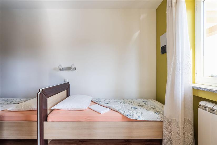 Apartment A2, for 7 persons