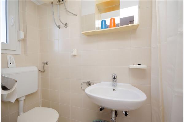 Room S4, for 2 persons