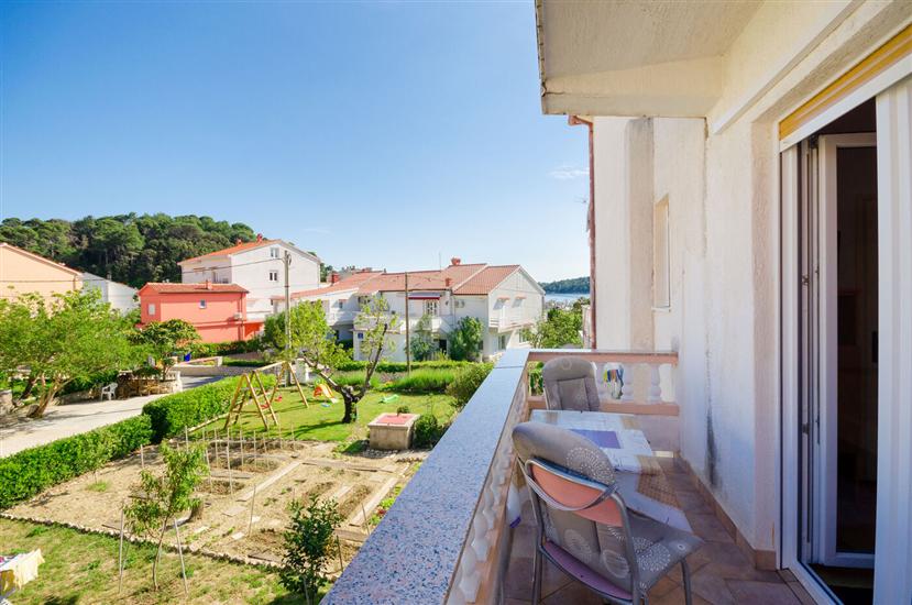 Room S4, for 2 persons