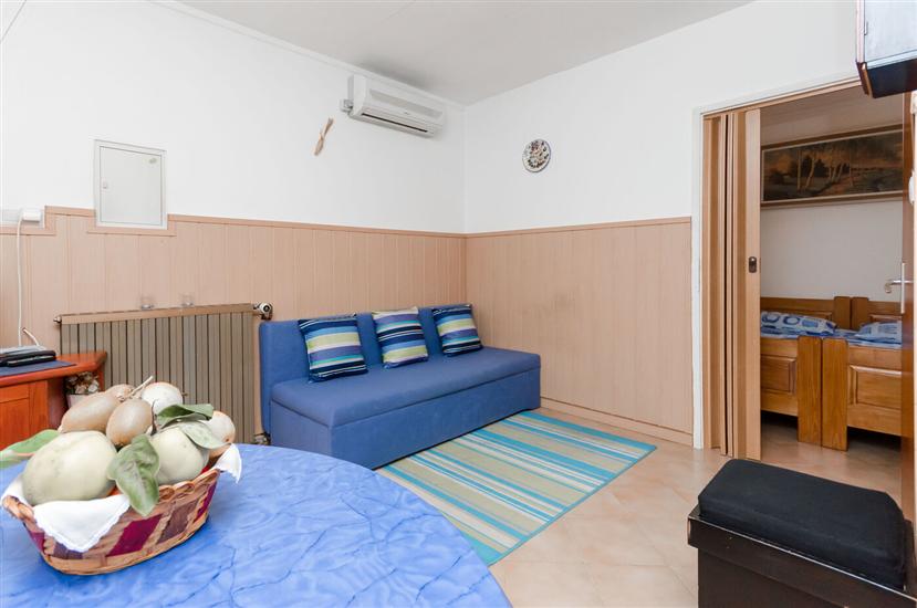 Apartment A2, for 3 persons