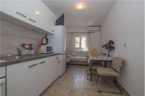 Apartment A5, for 6 persons