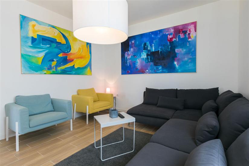 House K1, for 10 persons